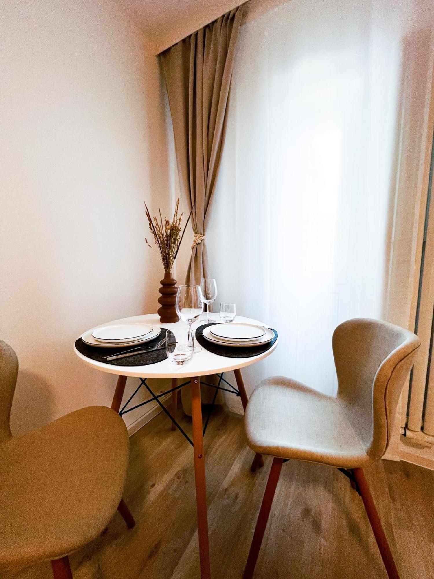 Qonroom - As Individual As You - Minden Kaiserstrasse Bilik gambar